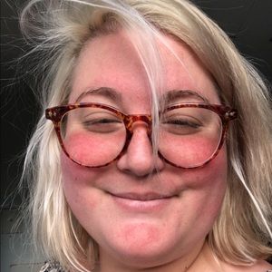 Meet your Posher, Marina